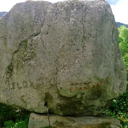 Apartamento Coquelicot, Entre Volcans D Auvergne Et Sancy, Orcival. Orcival