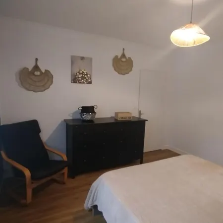 Coquelicot, Entre Volcans D Auvergne Et Sancy, Orcival.